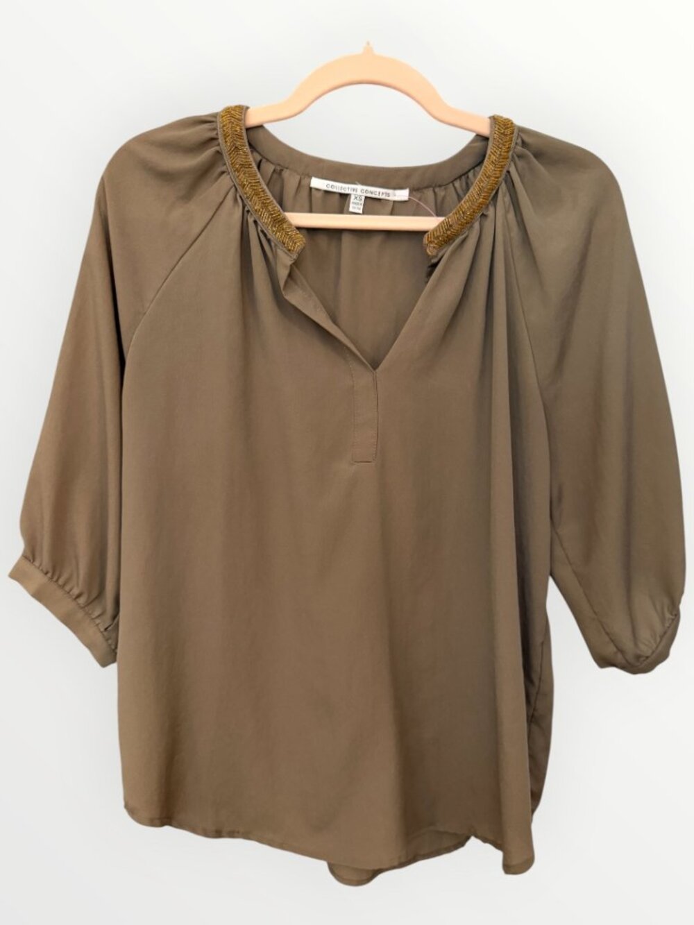 Collective Concepts Women's Extra Small (XS) Brown Gold Beaded Neck